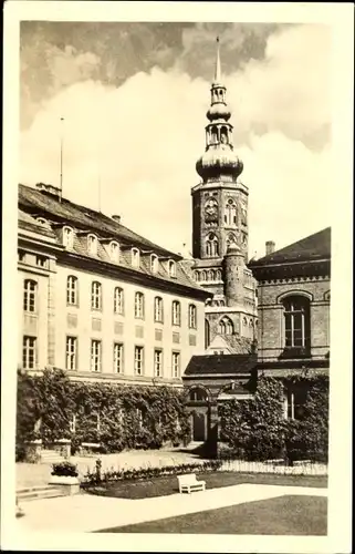 Ak Hansestadt Greifswald, Universität mit Nikolaikirche, Anlagen