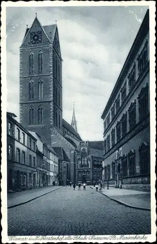 Ak Wismar, Fürstenhof, Alte Schule, Museum, Marienkirche