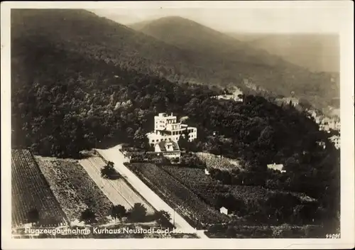 Ak Neustadt an der Haardt Neustadt an der Weinstraße, Fliegeraufnahme vom Kurhaus m. Umgebung