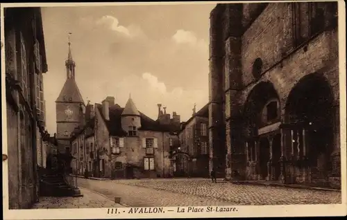 Ak Avallon Yonne, La Place Saint Lazare