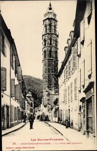 Ak Bagnères de Bigorre Hautes Pyrénées, La Tour des Jacobins