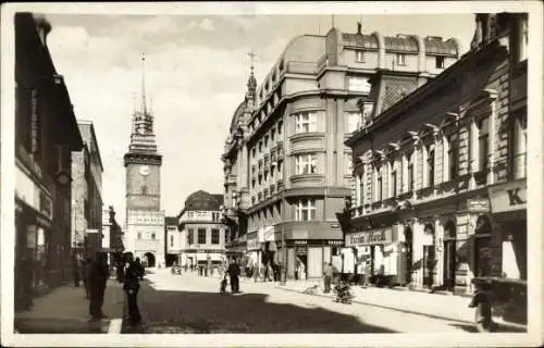 Ak Pardubice Pardubitz Stadt, Trida mars, Stalina, Torturm, Geschäfte