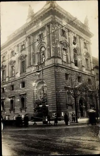 Foto Ak Berlin Mitte, Einschusslöcher am Marstall, Zerstörungen durch Berliner Straßenkämpfe