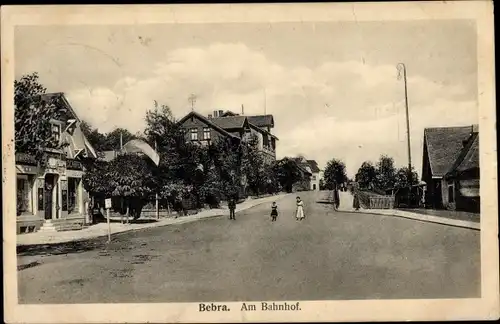 Ak Bebra an der Fulda Hessen, Bahnhof, Straßenpartie