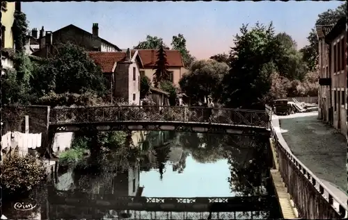 Ak Rambervillers Lothringen Vosges, Une Passerelle sur La Mortagne