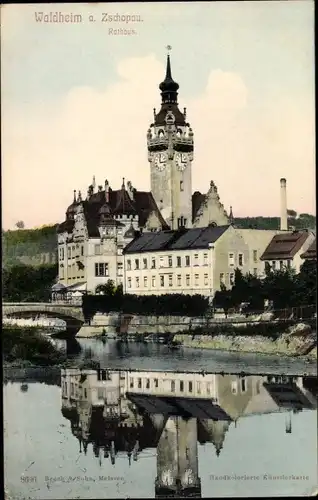 Ak Waldheim in Mittelsachsen, Rathaus, Außenansicht, Brücke