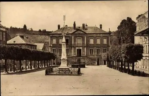 Ak Orbec Calvados, Mairie et Monument