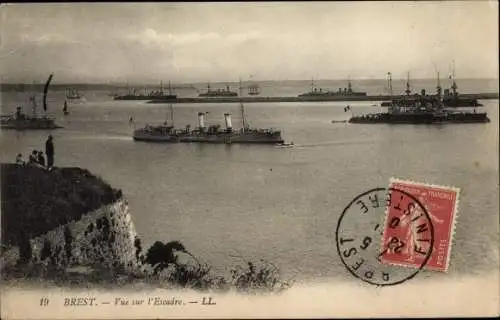 Ak Brest Finistère, vue sur l'Escadre, Kriegsschiffe