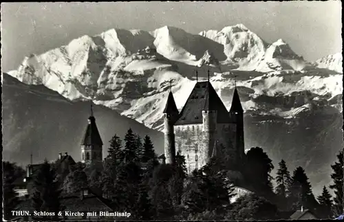 Ak Thun Kanton Bern Schweiz, Schloss, Kirche, Blümlisalp