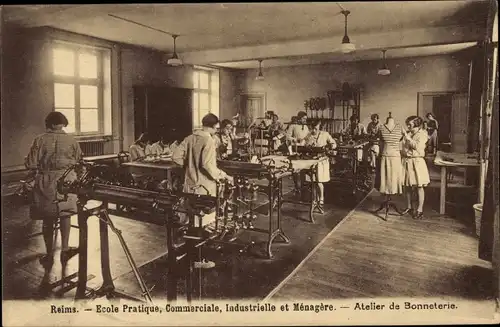 Ak Reims Marne, Ecole Pratique, Commerciale, Industrielle et Menagere, Atelier de Bonneterie