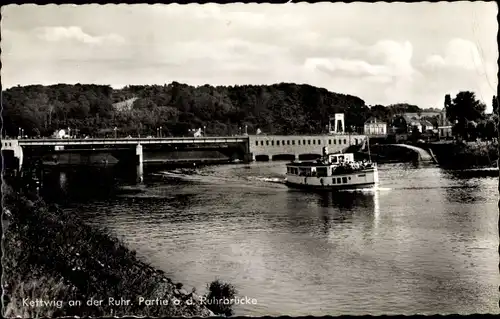 Ak Kettwig Essen im Ruhrgebiet, Partie an der Ruhrbrücke, Dampfer