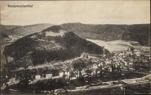 Ak Hinterweidenthal in der Pfalz, Panorama der Ortschaft und Umgebung