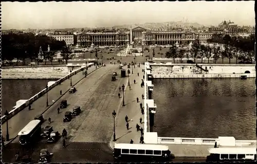 Ak Paris VIII., le Pont et la Place de la Concorde, Autobusse