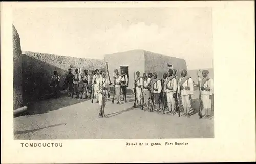 Ak Timbuktu Tombouctou Mali, Releve de la garde, Fort Bonnier