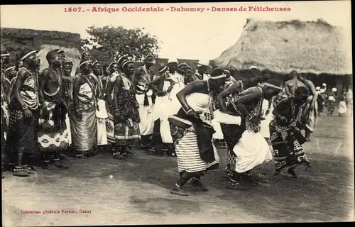 Ak Dahomey Benin, Danses de Feticheuses, Heilerinnen beim Tanz