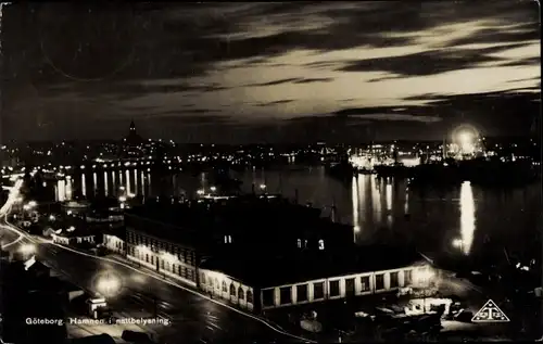 Ak Göteborg Schweden, Hafen in Nachtbeleuchtung, Hamnen
