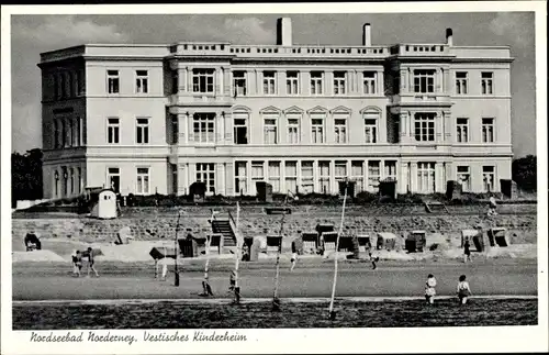 Ak Norderney in Ostfriesland, Blick auf das Vestische Kinderheim, Strandpartie