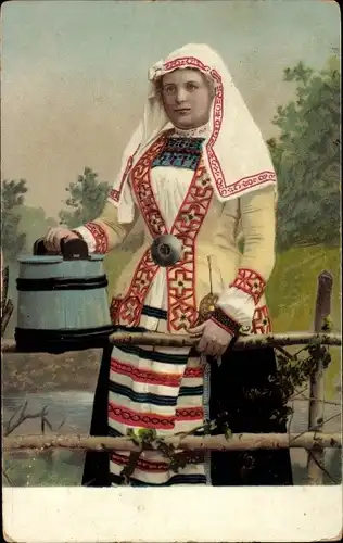 Ak Schweden, Frau in schwedischer Tracht