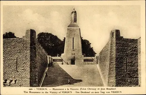 Ak Verdun Meuse, Monument de la Victoire