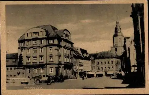 Ak Döbeln in Mittelsachsen, Straßenpartie, Brunnen