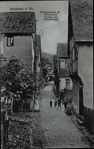 Ak Braubach am Rhein, Schlossgasse, Eingang zur Philippsburg