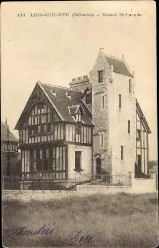 Ak Lion sur Mer Calvados, Maison Normande