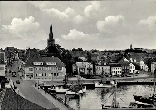 Ak Neustadt in Holstein, Stadt der Europäischen Trachtenwoche, Teilansicht, Hafen