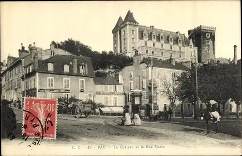 Ak Pau Pyrénées-Atlantiques, Le Chateau, Une Rue