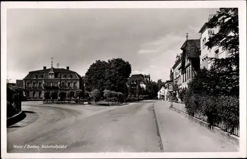 Ak Wehr in Baden, Bahnhofplatz, Straßenpartie, Restaurant, Häuser