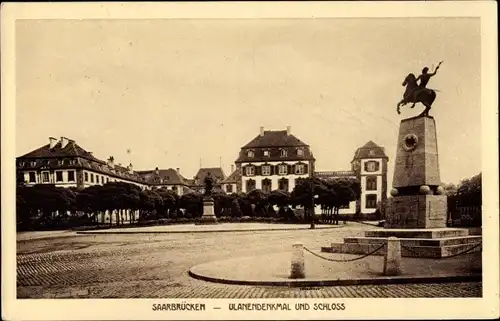 Ak Saarbrücken im Saarland, Ulanendenkmal und Schloss