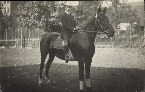 Foto Ak Göppingen in Württemberg, Reiter auf einem Pferd