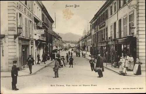 Ak Saint Dié des Vosges, Rue Thiers, Vue prise du Grand Pont