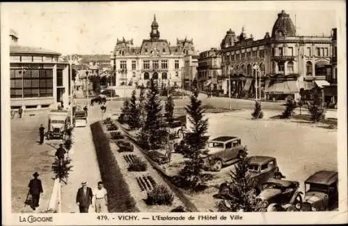 Ak Vichy Allier, L'Esplanade de l'Hotel de Ville
