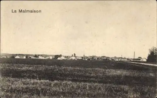 Ak La Malmaison Aisne, Blick auf den Ort im Hintergrund