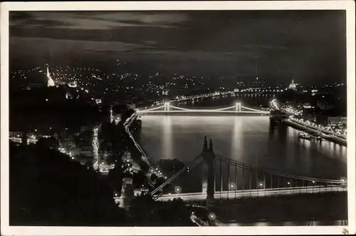 Ak Budapest Ungarn, Donauansicht bei Nacht, Brücke