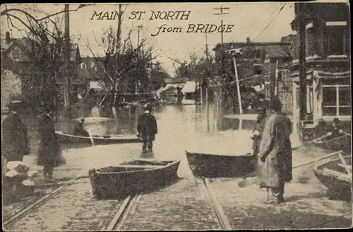 Ak USA, Main Street North from Bridge, Hochwasser, überschwemmte Straße