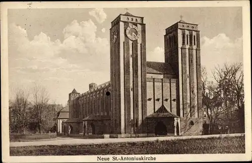 Ak Augsburg in Schwaben, Neue St. Antoniuskirche, Außenansicht