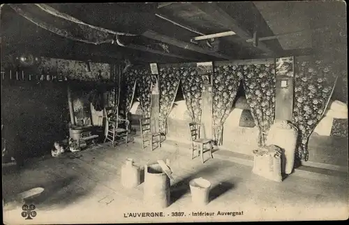 Ak Auvergne Frankreich, Interieur Auvergnat