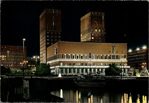 Ak Oslo Norwegen, The Oslo City Hall by night