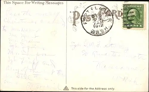 Ak Glückwunsch Weihnachten, Weihnachtsmann unter Stechpalmenzweigen