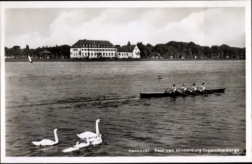 Ak Hannover in Niedersachsen, Paul von Hindenburg Jugendherberge, Ruderboot, Schwäne