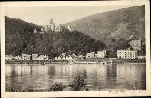 Ak Stolzenfels Koblenz am Rhein, Blick vom Ufer zum Ort mit Burg