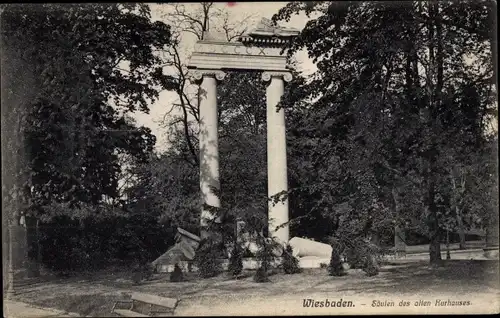 Ak Wiesbaden in Hessen, Säulen des Alten Kurhauses