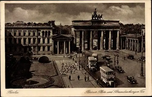 Ak Berlin Mitte, Pariser Platz, Brandenburger Tor, Busse