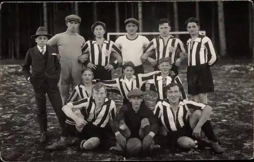 Foto Ak Fußballmannschaft, Gruppenaufnahme
