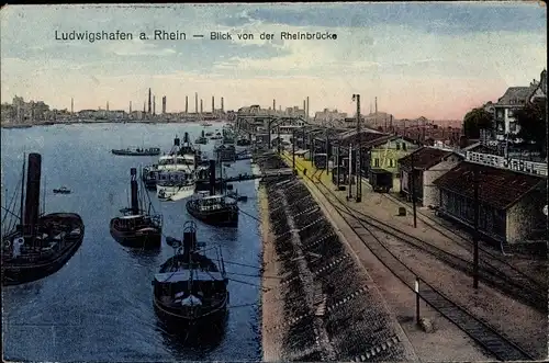 Ak Ludwigshafen am Rhein, Blick von der Rheinbrücke