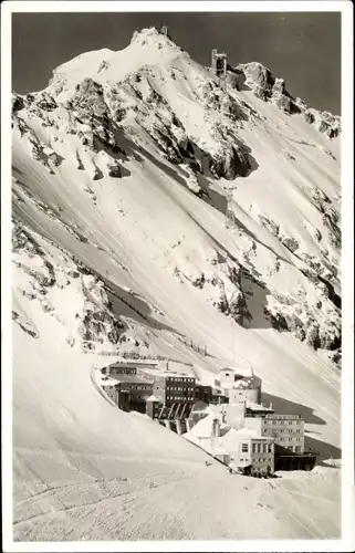 Ak Schneefernerhaus, Hotel, Bayer. Zugspitzbahn, Gipfelbahn, Gipfelstation, Winter