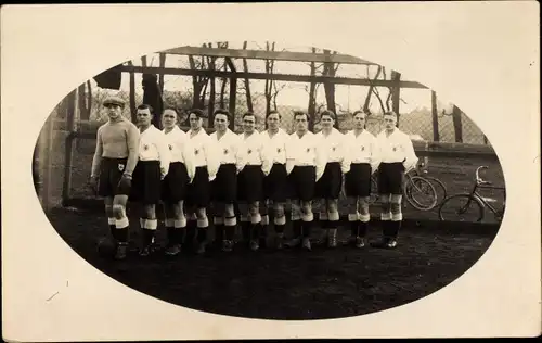 Foto Ak Fußballmannschaft, Gruppenbild