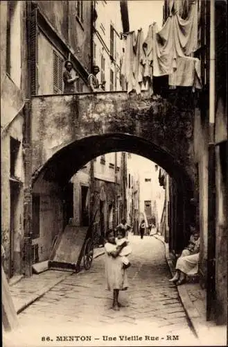 Ak Menton Alpes Maritimes, Une vieille rue