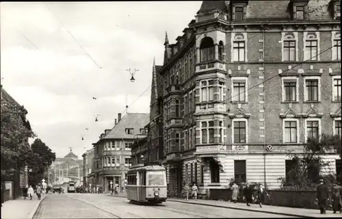 Ak Nordhausen in Thüringen, Karl Marx Straße mit Brücke des Friedens, Straßenbahn 30